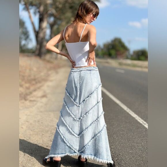 Wash Lab Denim Chevron Raw Hem Maxi Skirt - Size 29 / M - L - Picture 13 of 14